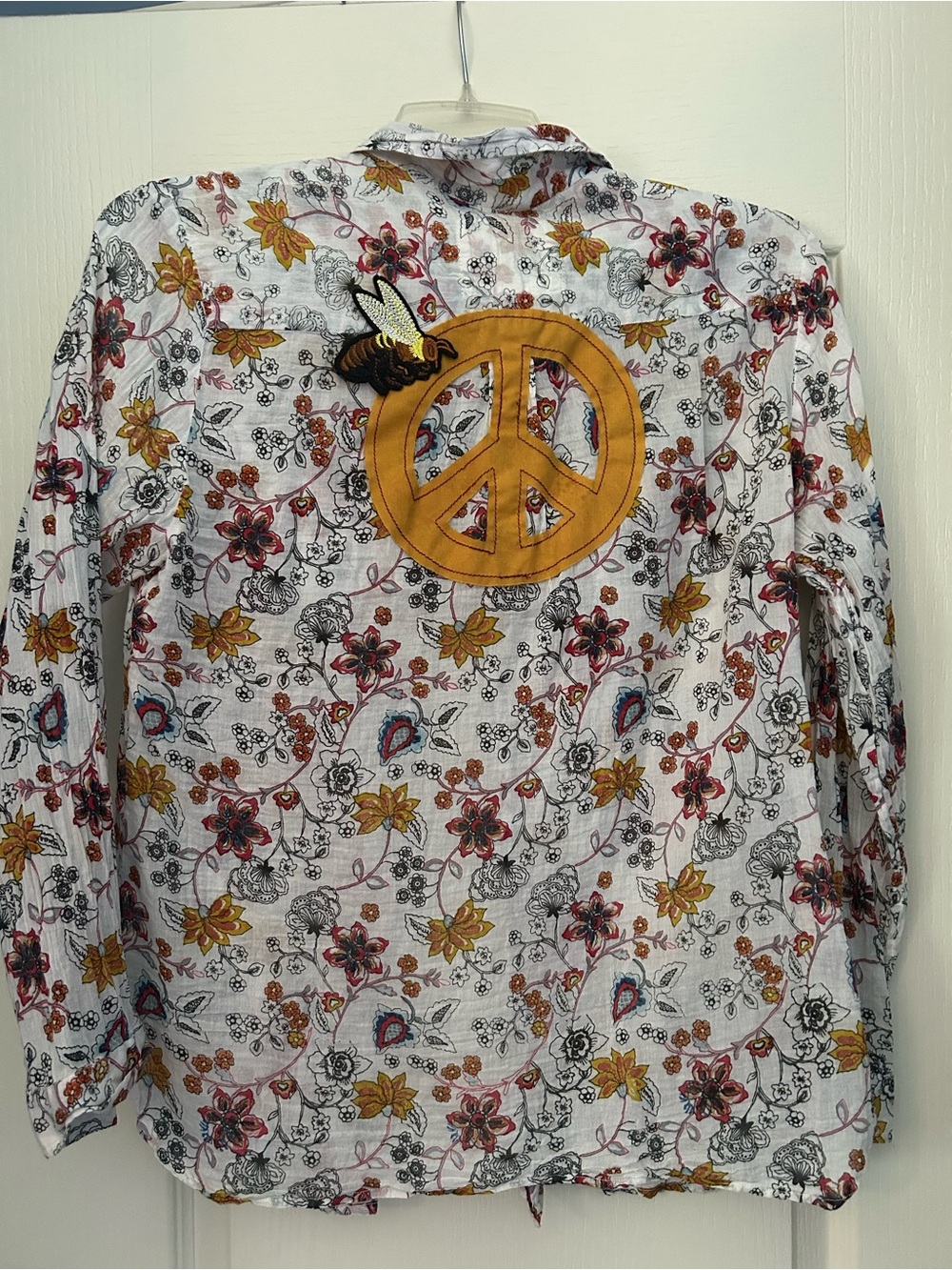 Boho Jane lightweight floral peace sign button down top, S